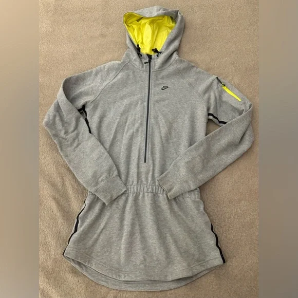 Nike Sportswear AW 77 Womens Small Hoodie Gray Half Zip Hooded - Picture 2 of 8